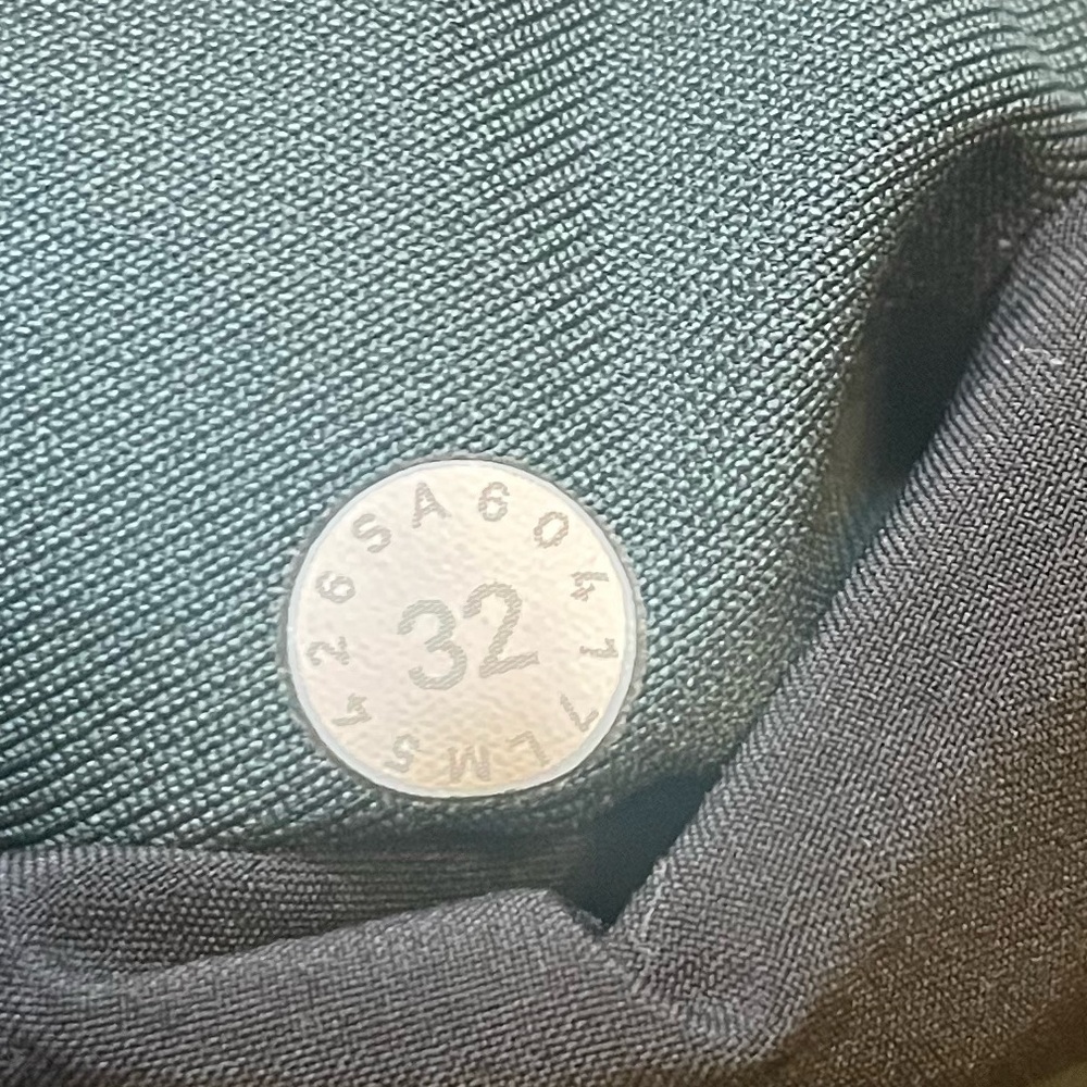 Lululemon ABC men’s pants - Picture 2 of 2